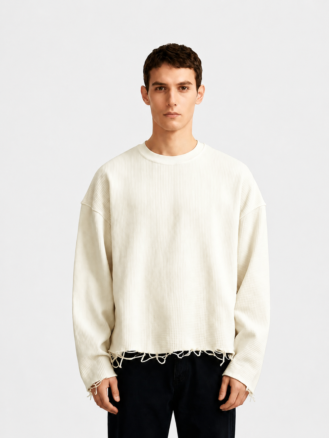 Sudadera extragrande de cuello redondo y manga larga, de punto waffle y con bajo desgastado