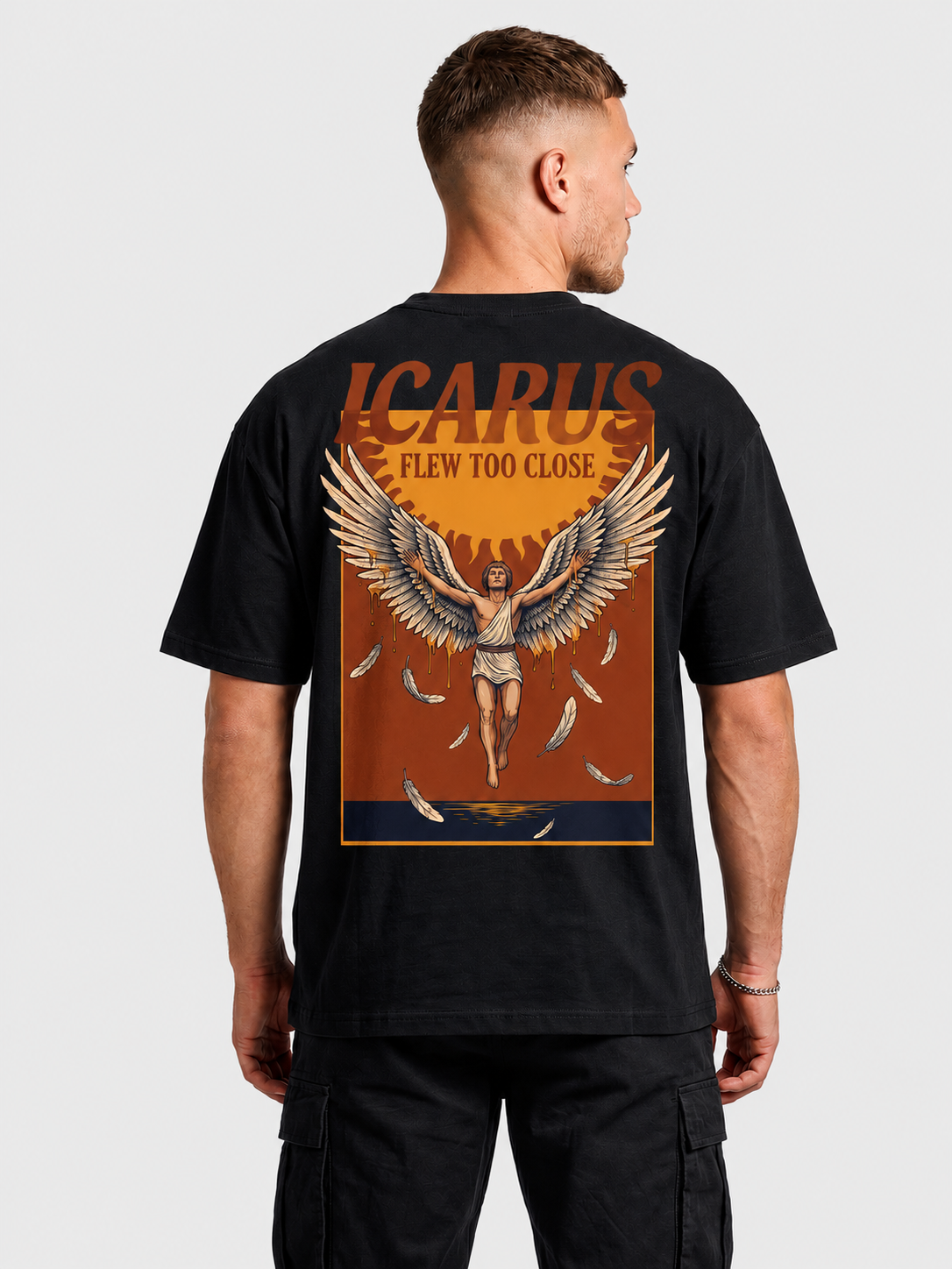 Camiseta gráfica oversize Ícaro Voló Demasiado Cerca