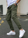 Pantalones cargo de hombre con bolsillos inclinados