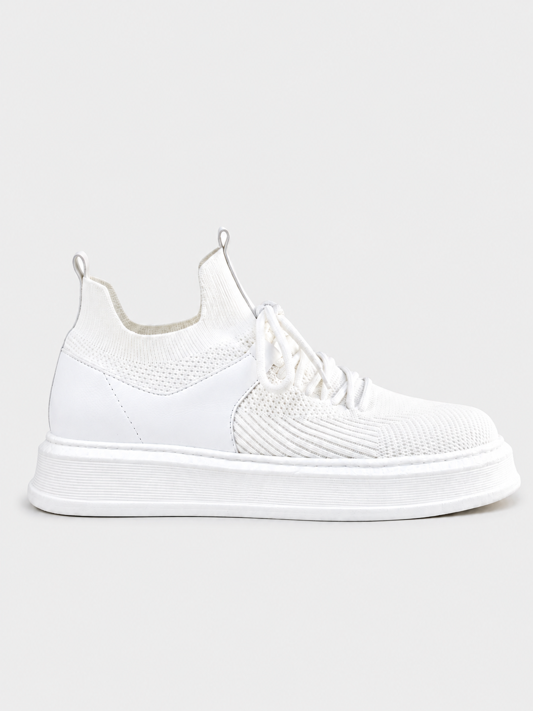 Madrid Pure White casual sneaker in white by Apollo Moda