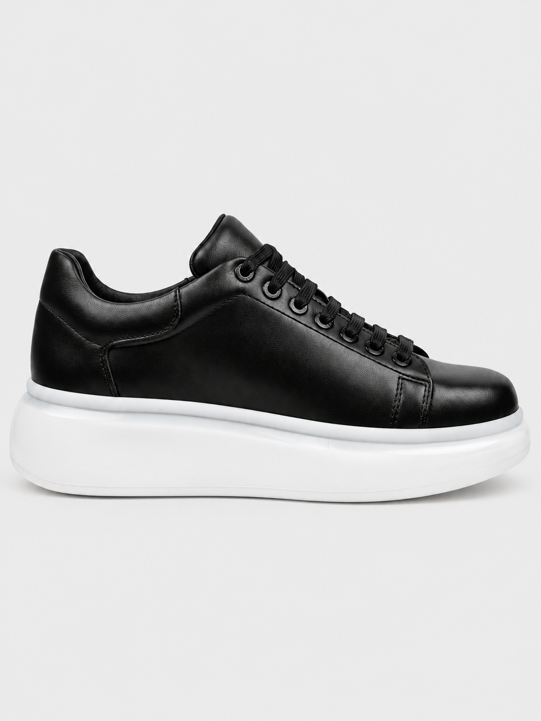 Stark Midnight Contrast Collection casual sneaker in black by Apollo Moda